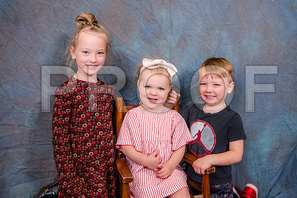 Kostoff_Family (1)