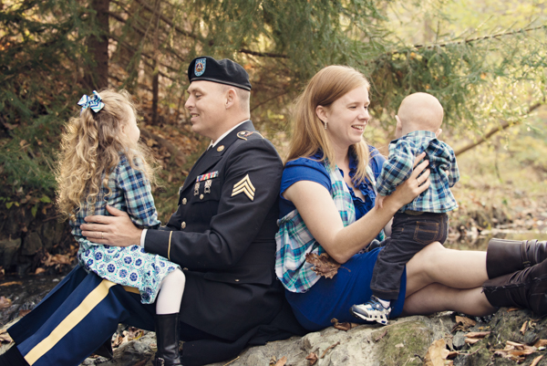 Army family photo in the woods